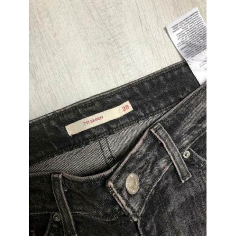 Levi’s Levis ( 710 ) 711 28/32 zwart grijze