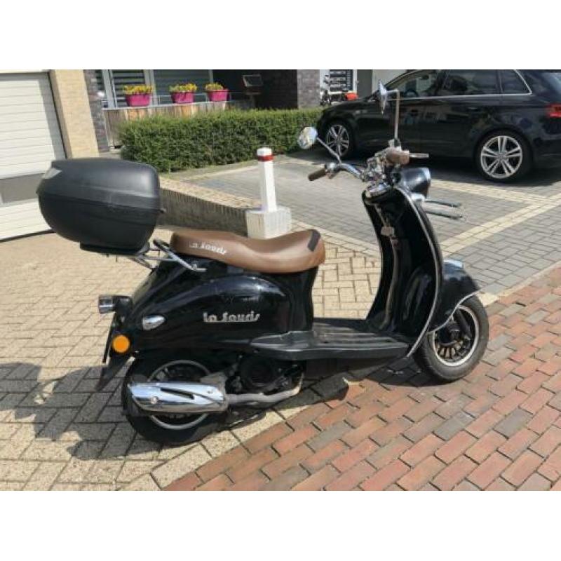 La Souris retro scooter