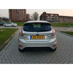 Ford Fiesta 1.6 TDCi Style Bj 2014 NAVI/CLIMATE/PDC etc.