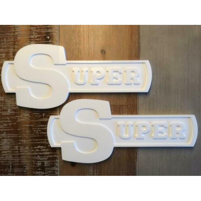 Super logo “oldskool”