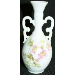 Porselein GIRAUD Limoges Vaasje met handvaten deco bloemen..