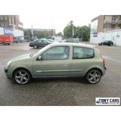 Renault Clio 16V