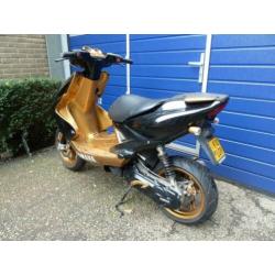 Yamaha Bromfiets Aerox R BJ.2005 SPECIALE METALLIC LAK.