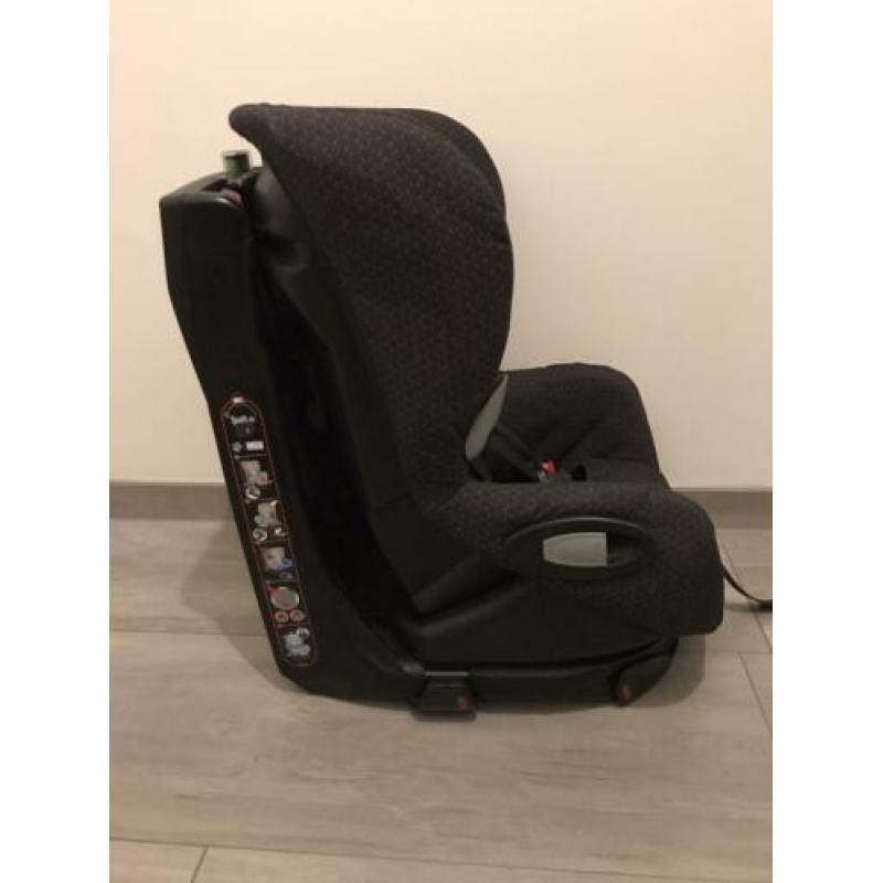 Maxi Cosi Axiss, draaibaar - 2 stuks voor € 80,- samen