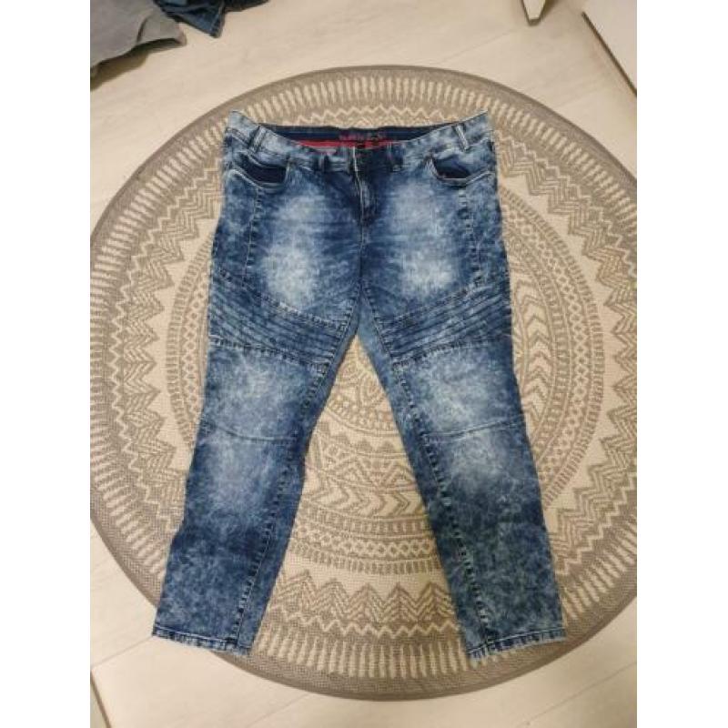 2x Skinny jeans maat 50