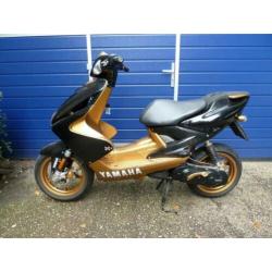 Yamaha Bromfiets Aerox R BJ.2005 SPECIALE METALLIC LAK.