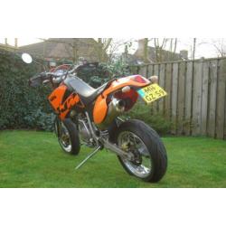 Ktm 640 smc bouwjaar 2002