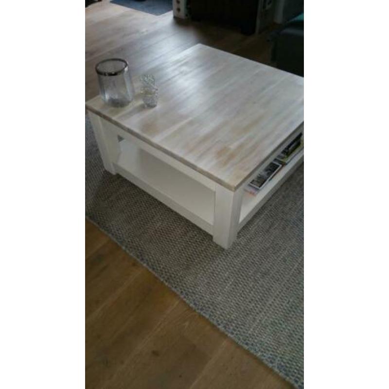 Te koop aangeboden landelijke salontafel