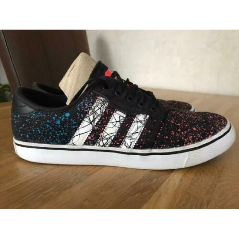 Adidas - Maat 41,5