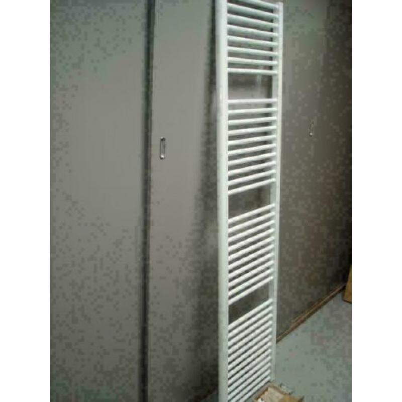 Design radiator 185 cm hoog x 45 cm breed in het wit 869Watt