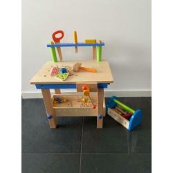 houten kinder werkbankje + houten constructie materiaal