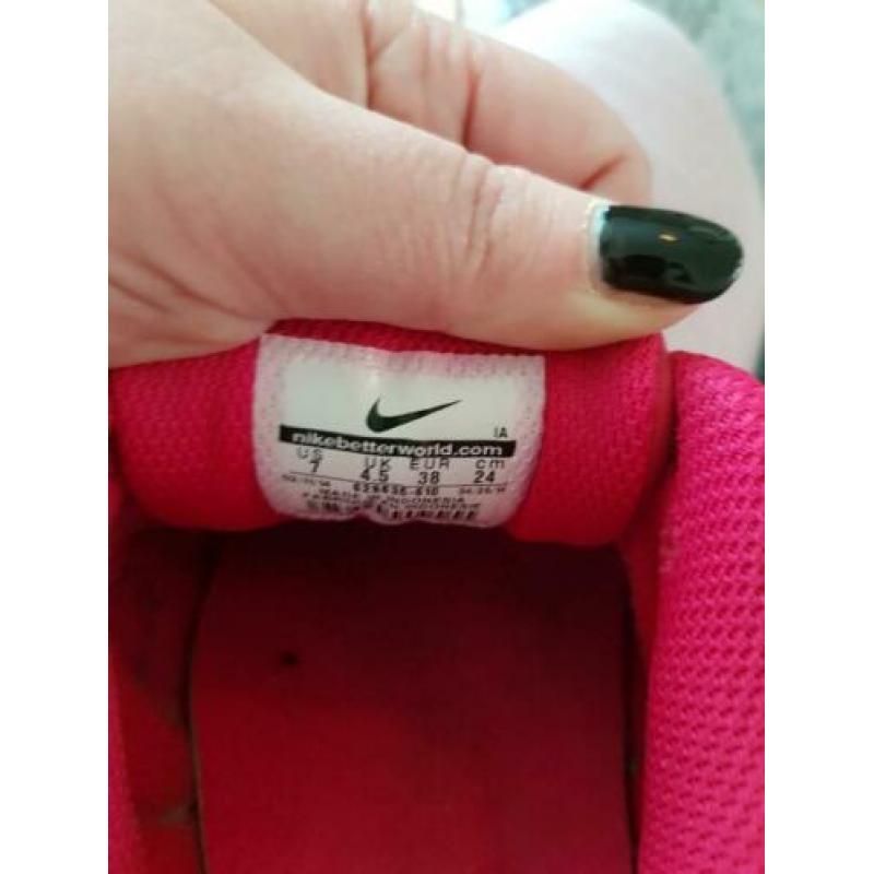 Nike sneakers ZGAN maat 38