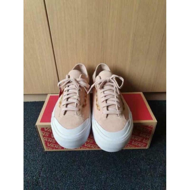 Vans style 36 decon sf suede beige/bruin (44.5)