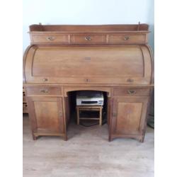 Secretaire met rolluik