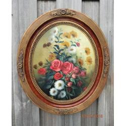 Bloemenschilderij in ovale brocante lijst