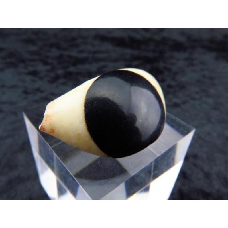 Big Egyptian eye made of alabaster and a serpentine pupil