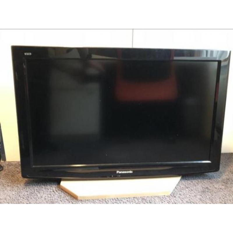 Panasonic Viera 32 inch/80 cm LDC tv