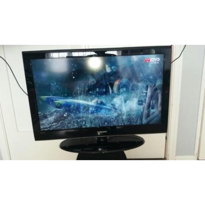 Full hd tv 37 inch