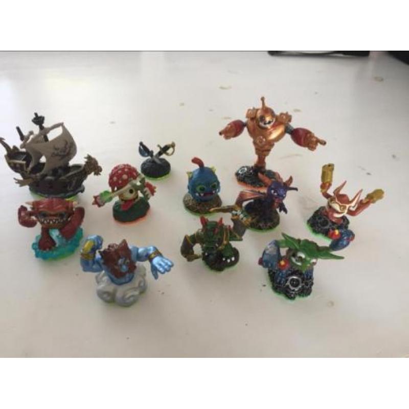 Wii skylanders + spellen,portal en actiefiguren