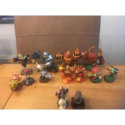 Skylanders Giants game + poppetjes